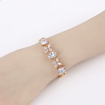 Winsy 18K Gold Plated Cubic Zirconia Bracelet – 18K Gold Plated, Perfect Gift for Her