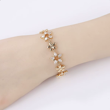 Illth Statement Gold Bracelet for Women – 18K Plated with Cubic Zirconia Detail – 18K Gold Plated, Perfect Gift for Her