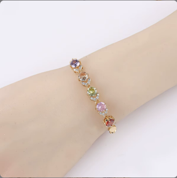 Umber Elegant Women’s Bracelet – 18K Gold Plated with Dainty Zirconia Detail – 18K Gold Plated, Perfect Gift for Her
