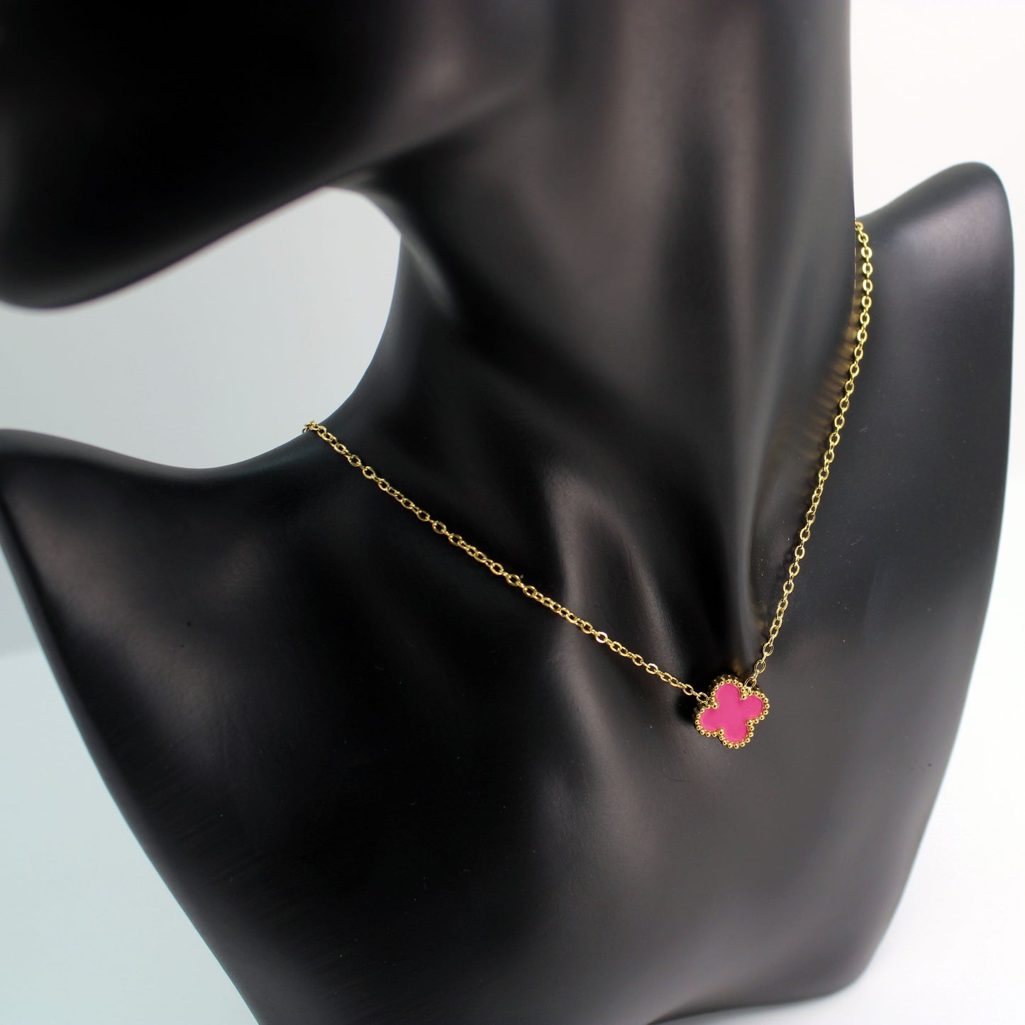 Clover Necklace - Gold Plated Chain with Colourful Shell Pendant – 18K Gold Plated, Perfect Gift for Her