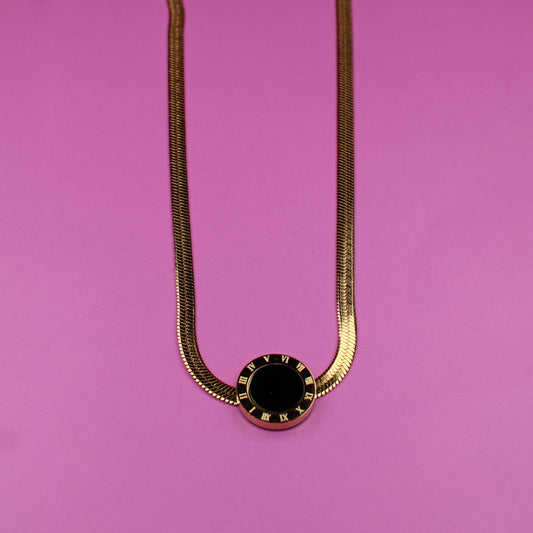 18K Gold Plated Oval Pendant Necklace – Timeless & Elegant – 18K Gold Plated, Perfect Gift for Her